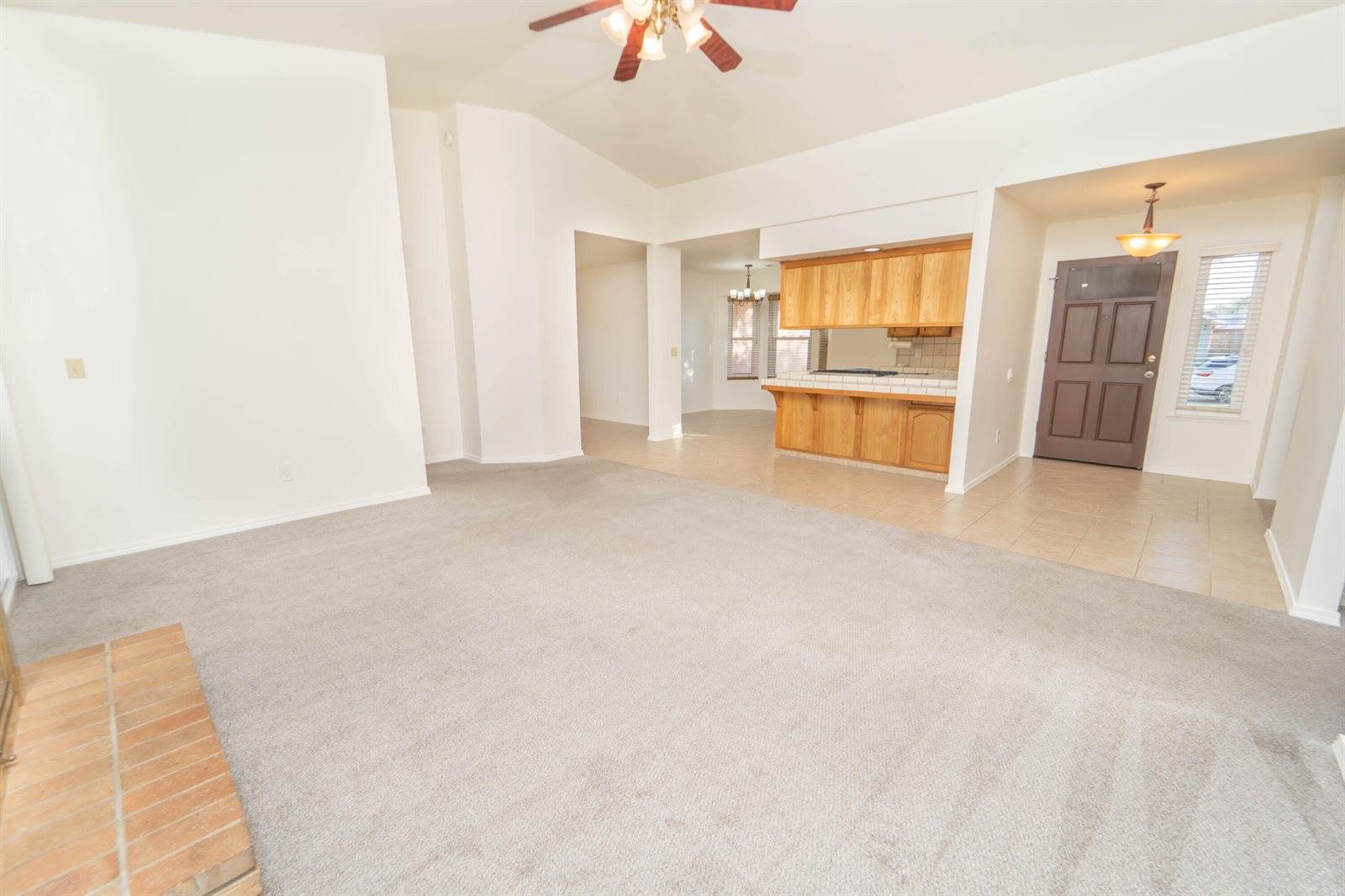 926 Birchwood Court, Hanford, CA 93230