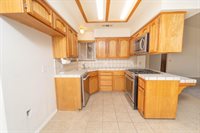 926 Birchwood Court, Hanford, CA 93230