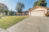 926 Birchwood Court, Hanford, CA 93230