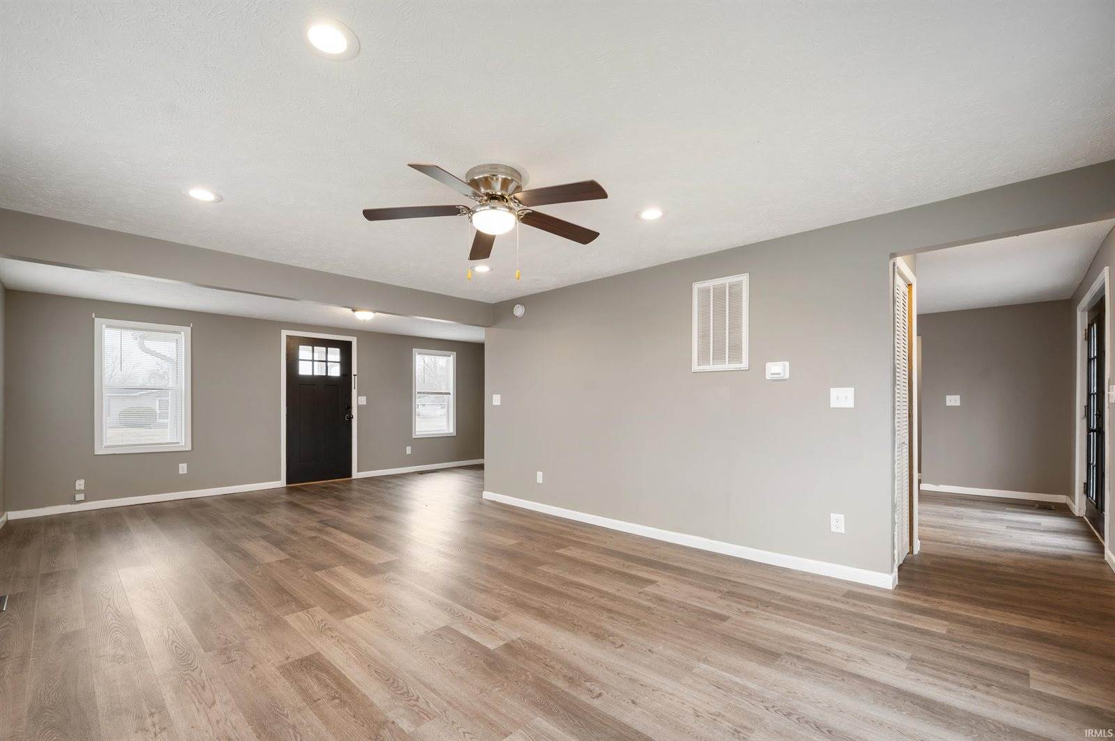 2660 S Benegar Avenue, Yorktown, IN 47396