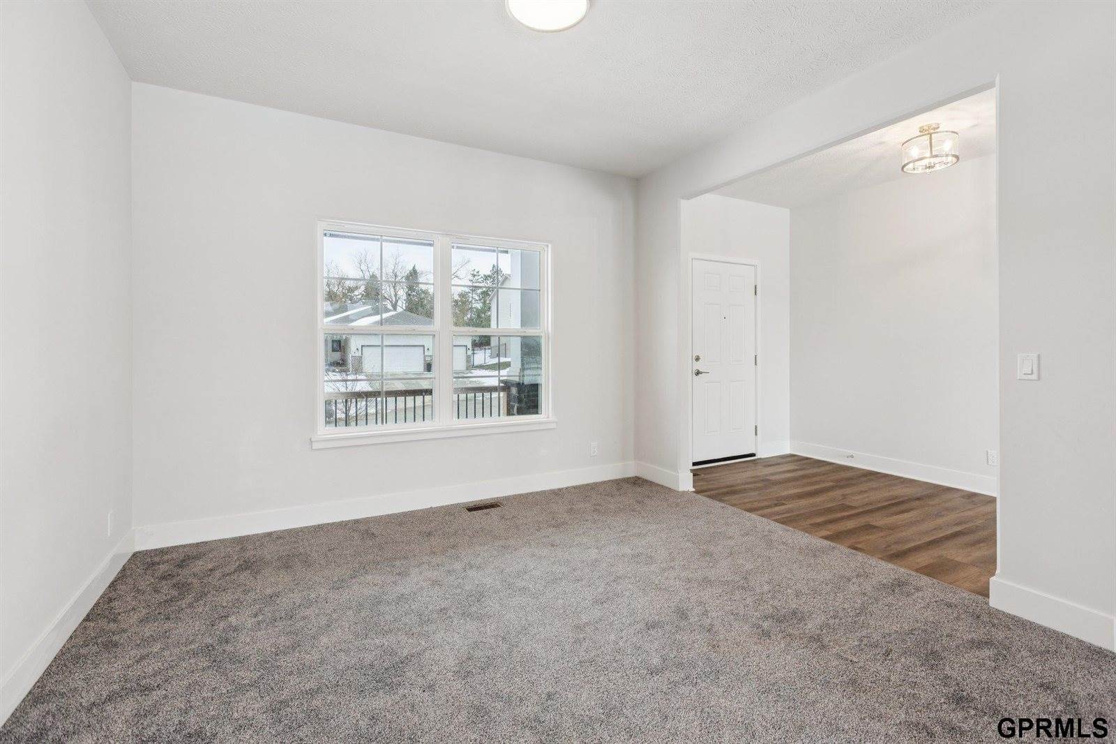 17012 Abigail Street, Bennington, NE 68007