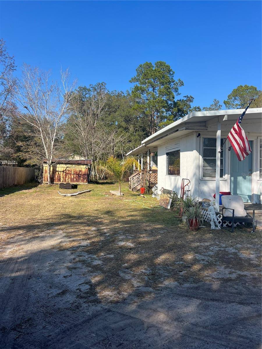 118 Creekside Road, Satsuma, FL 32189