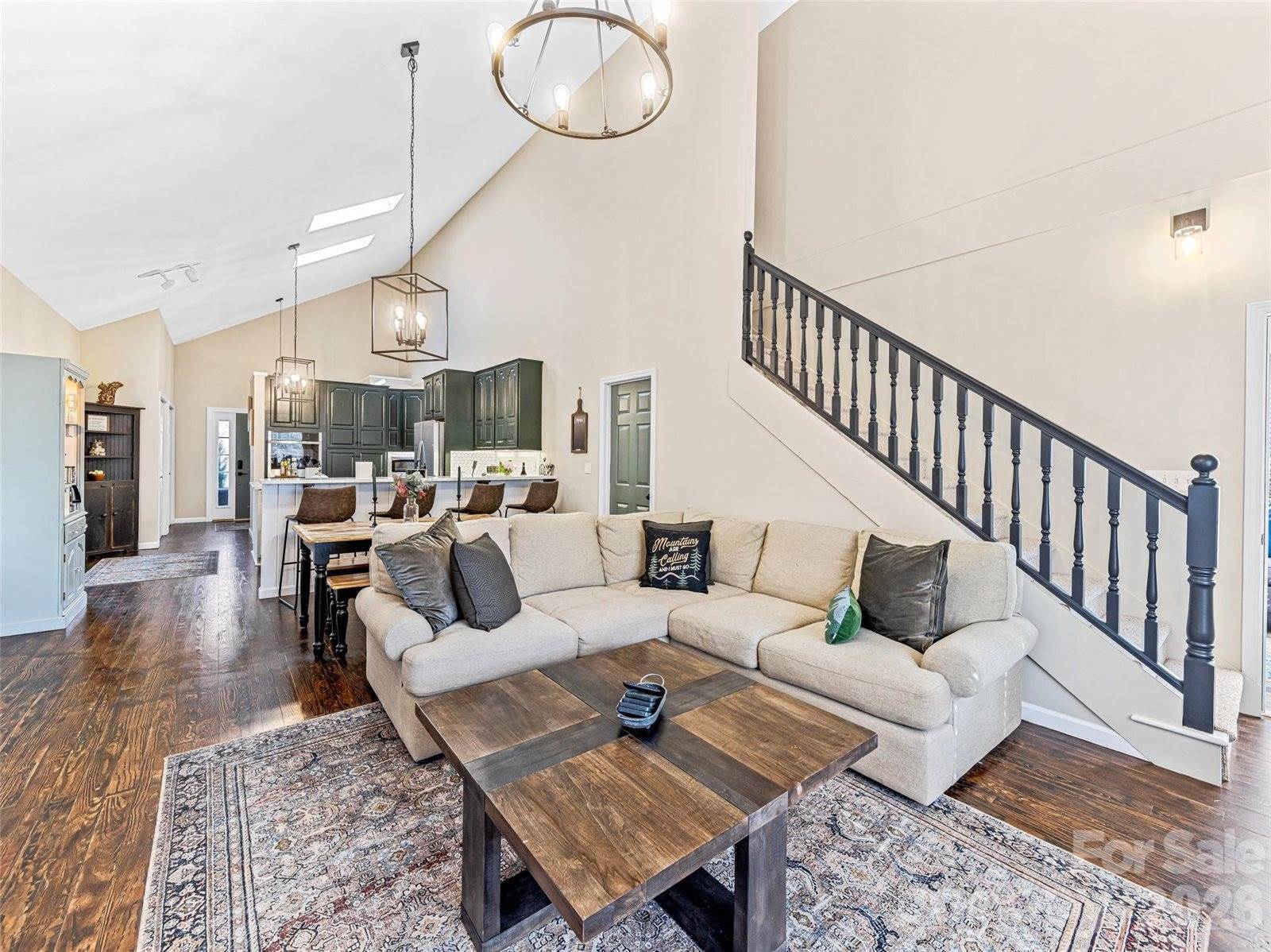 4973 US Hwy 176, Saluda, NC 28773