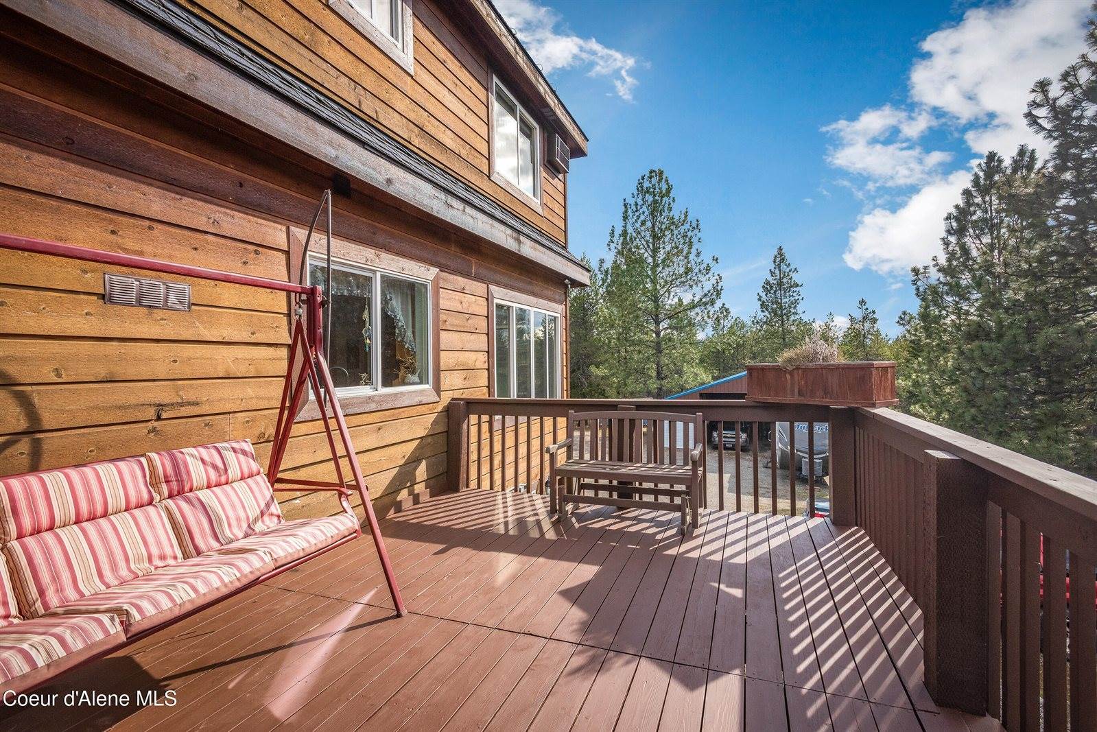 9067 West Coeur D Alene Dr, Spirit Lake, ID 83869