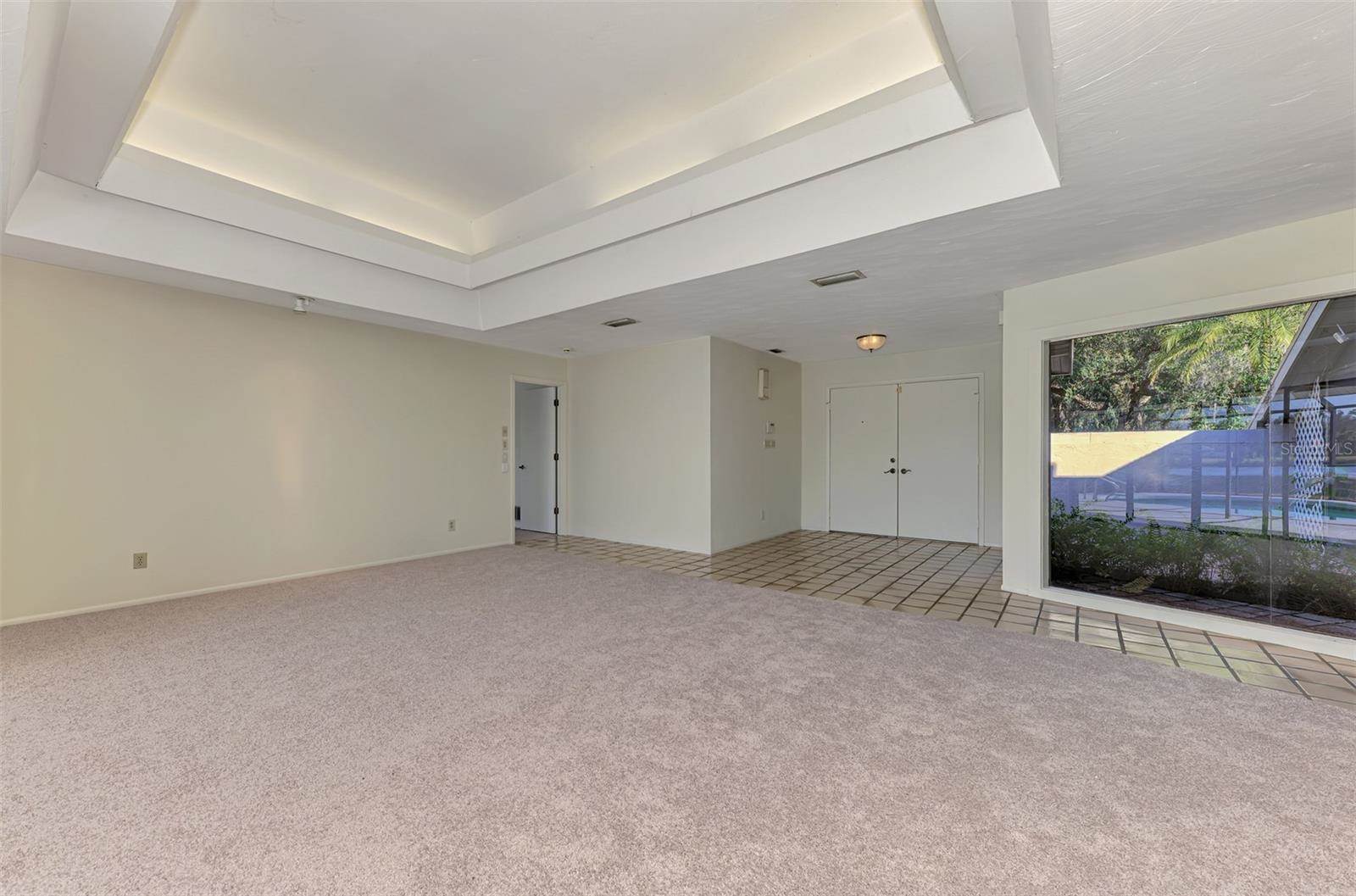 5028 Willow Leaf Way, Sarasota, FL 34241