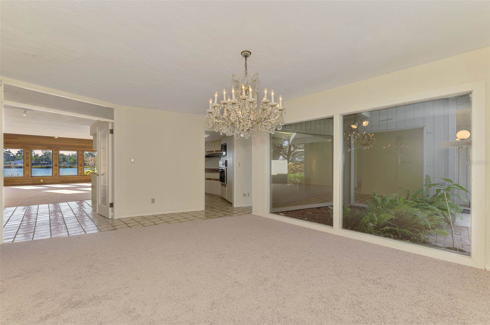 5028 Willow Leaf Way, Sarasota, FL 34241