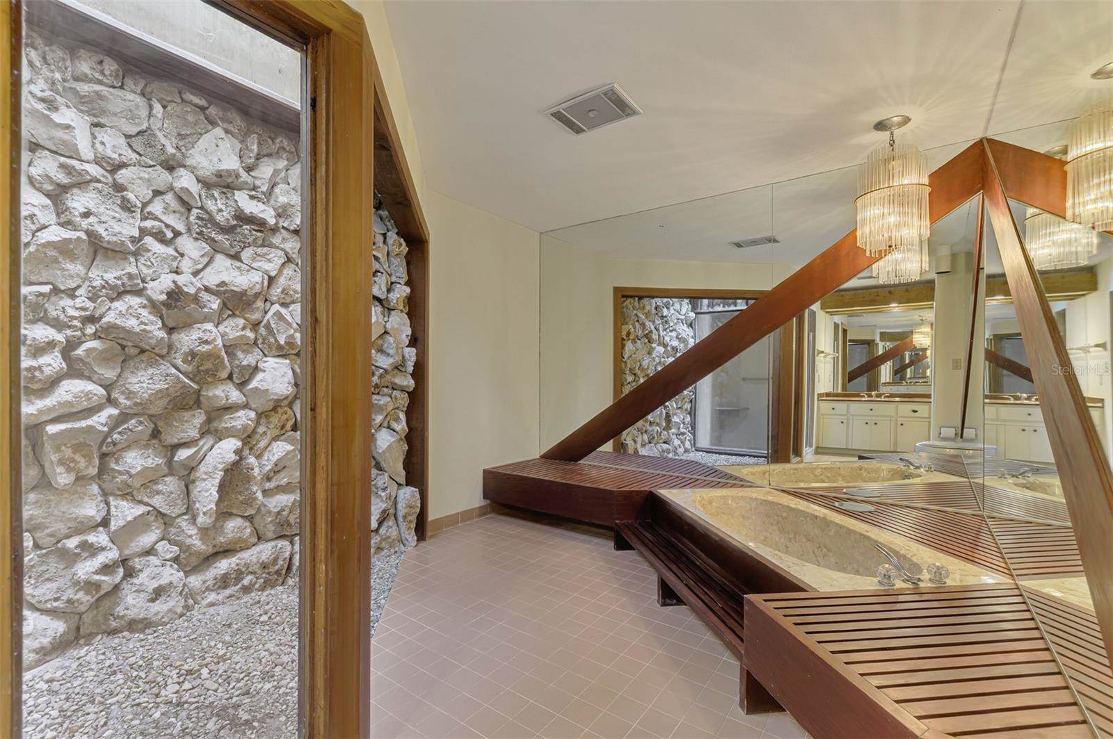 5028 Willow Leaf Way, Sarasota, FL 34241