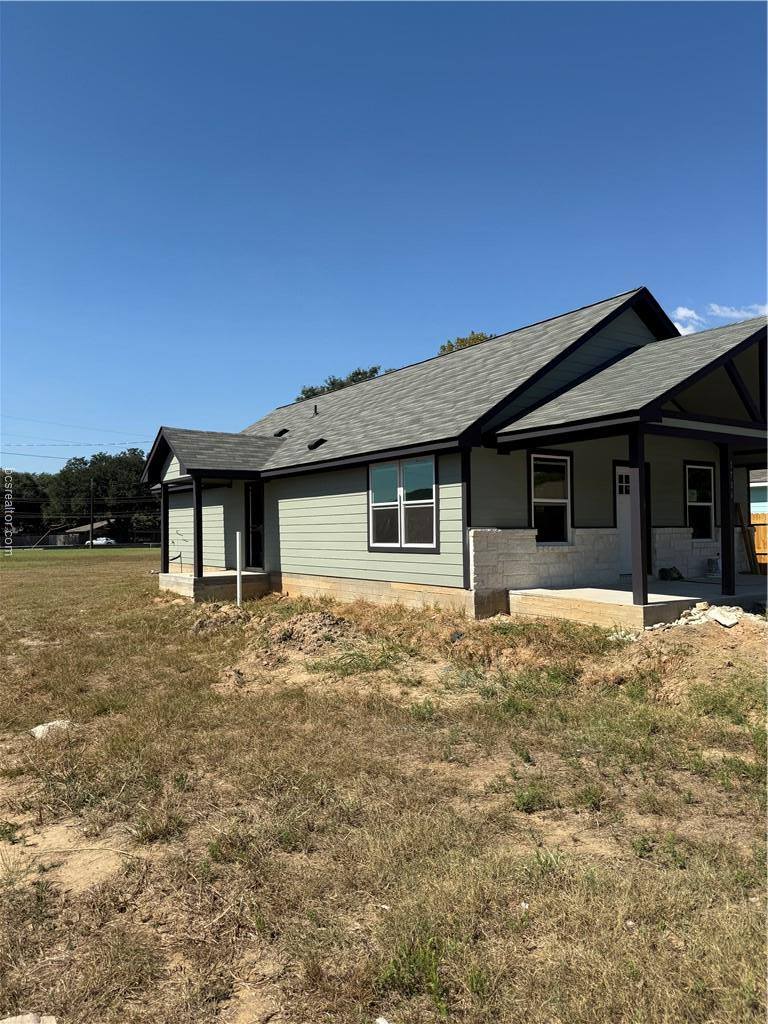 1706 Pine Street, Hearne, TX 77859