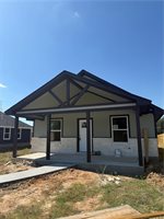 1706 Pine Street, Hearne, TX 77859