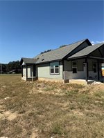 1706 Pine Street, Hearne, TX 77859