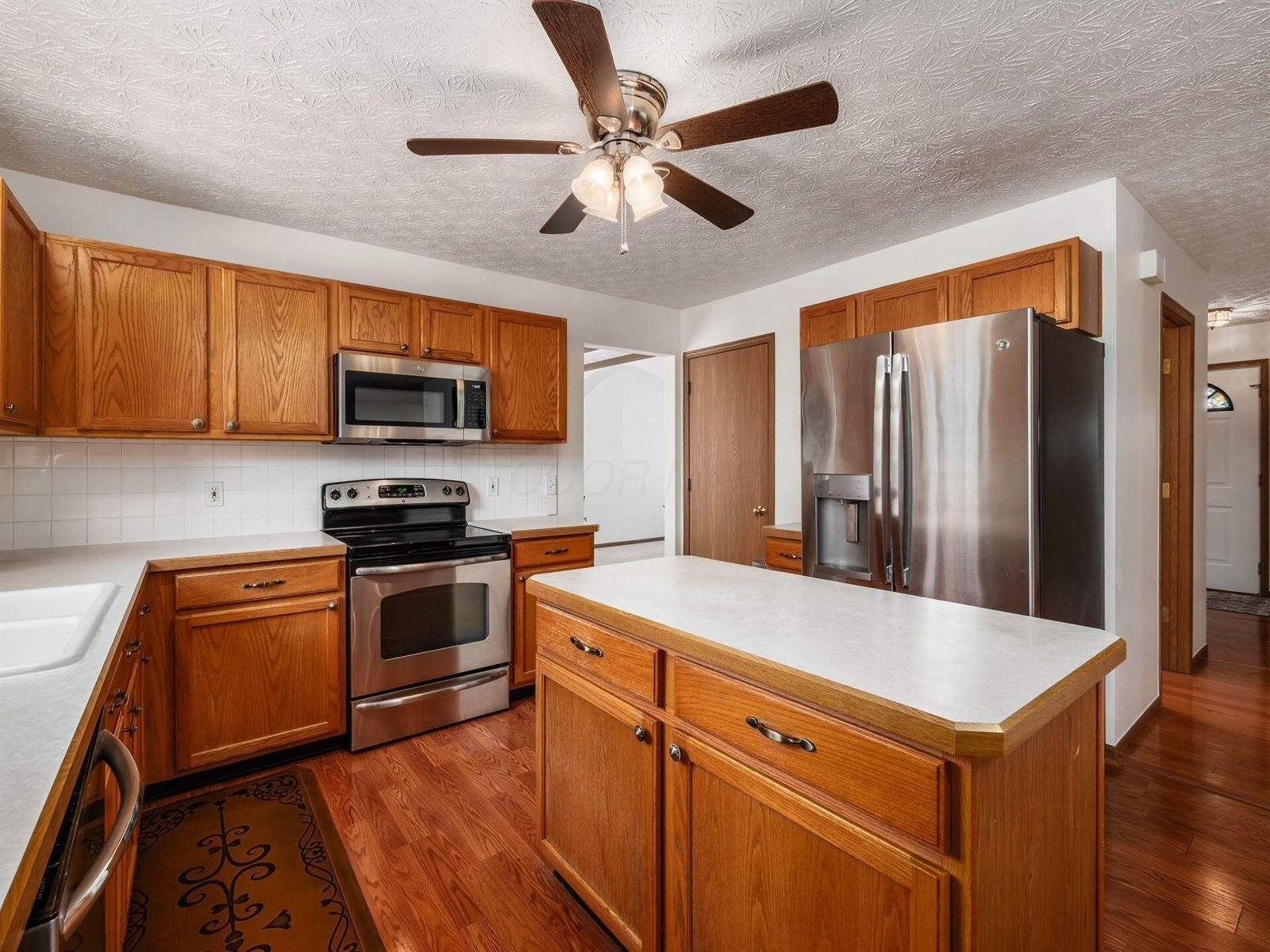 1195 Village Drive, Marysville, OH 43040