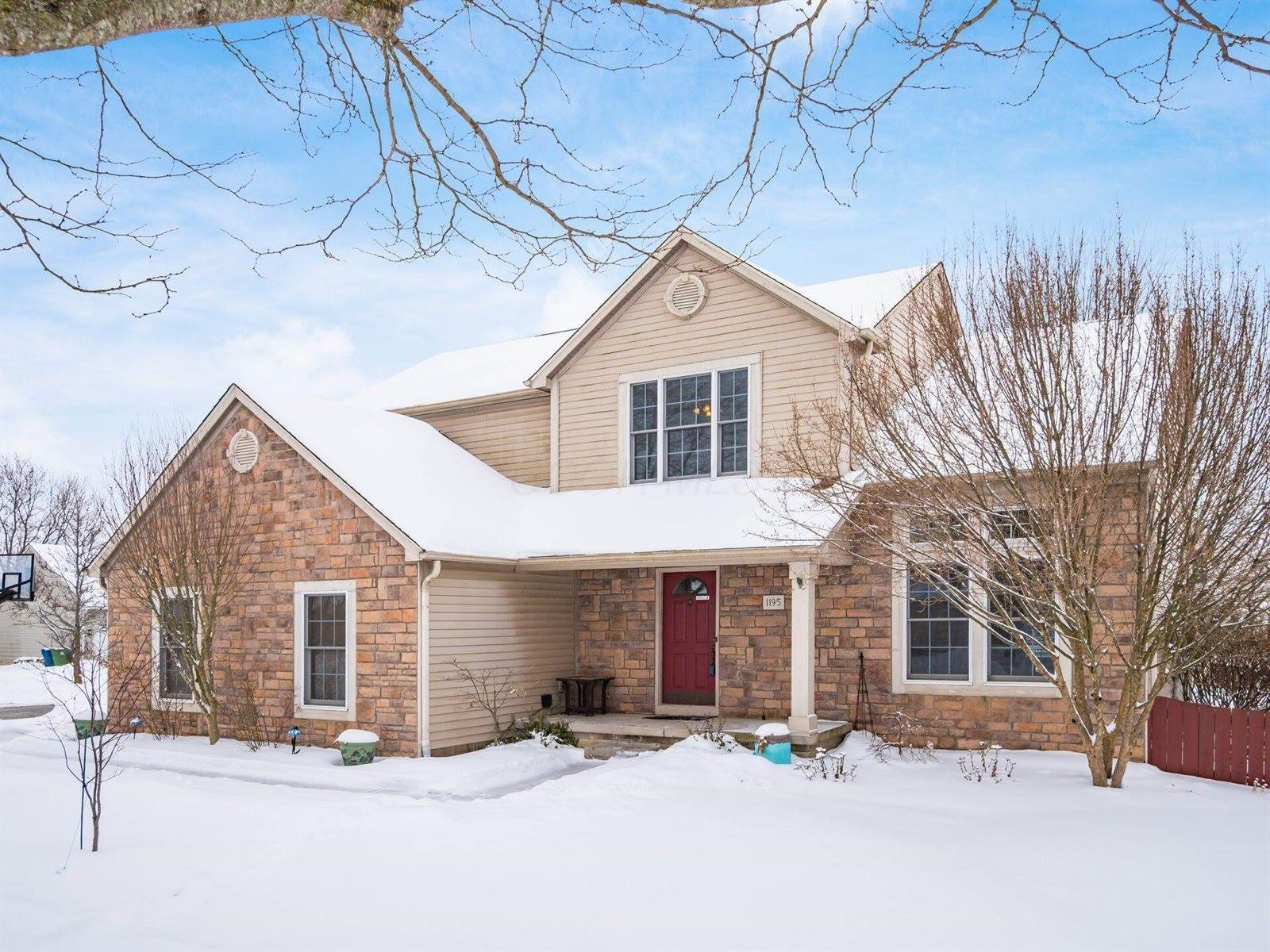 1195 Village Drive, Marysville, OH 43040