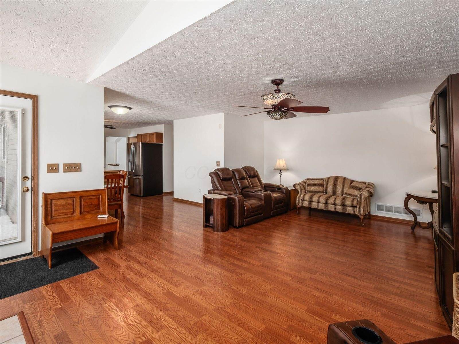 1195 Village Drive, Marysville, OH 43040