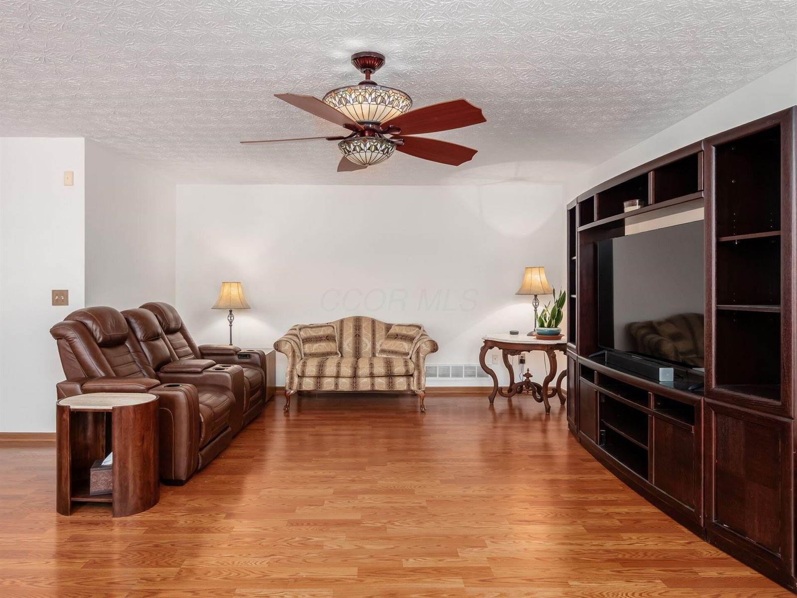 1195 Village Drive, Marysville, OH 43040