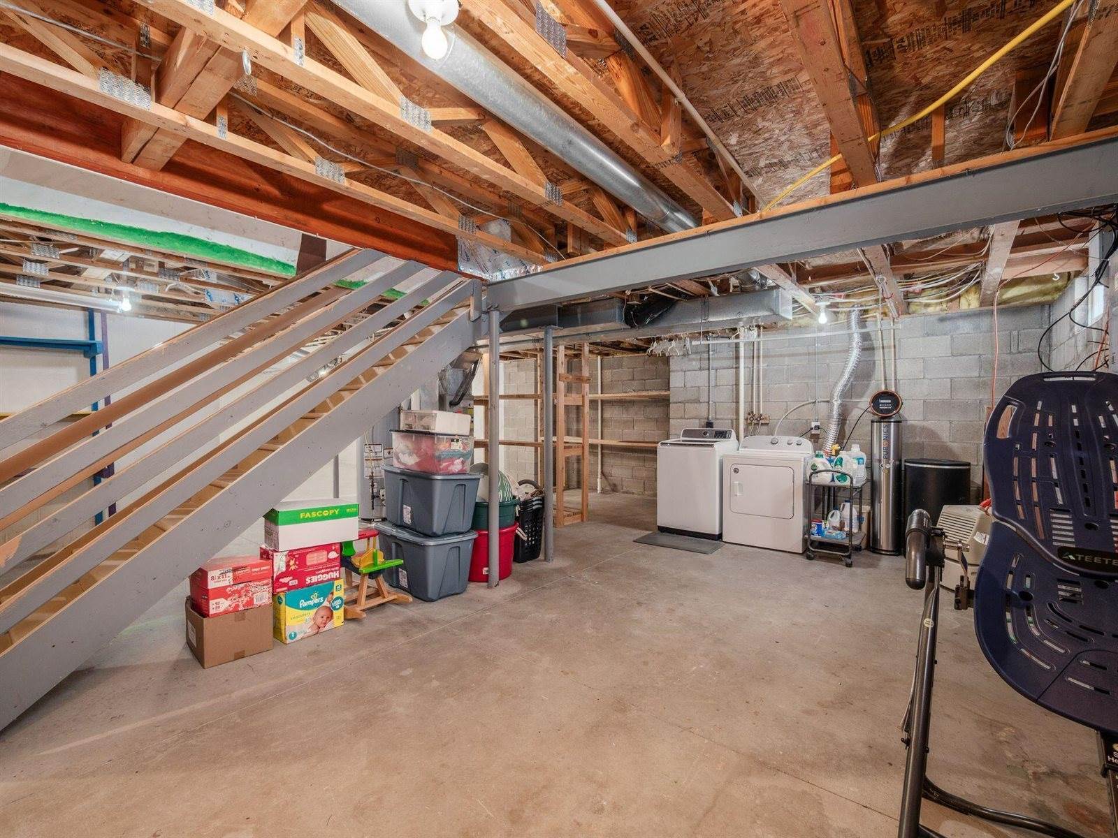 1195 Village Drive, Marysville, OH 43040