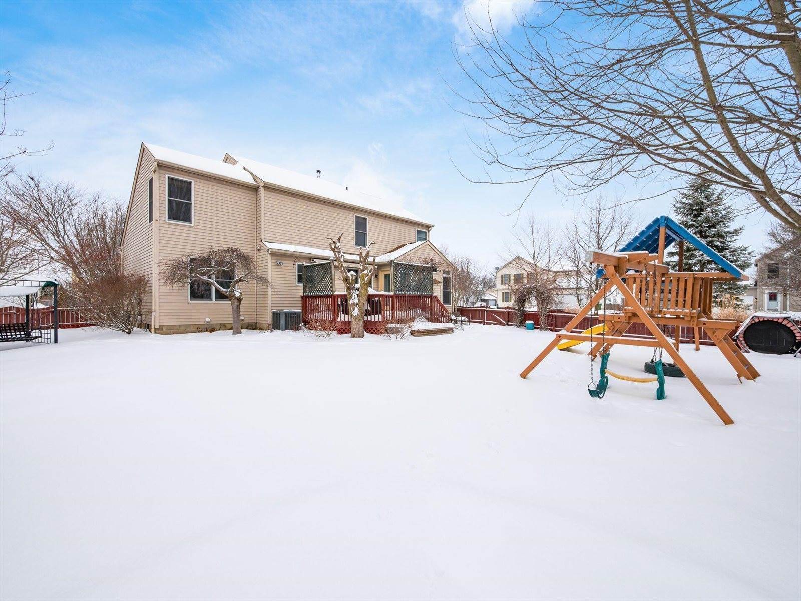 1195 Village Drive, Marysville, OH 43040