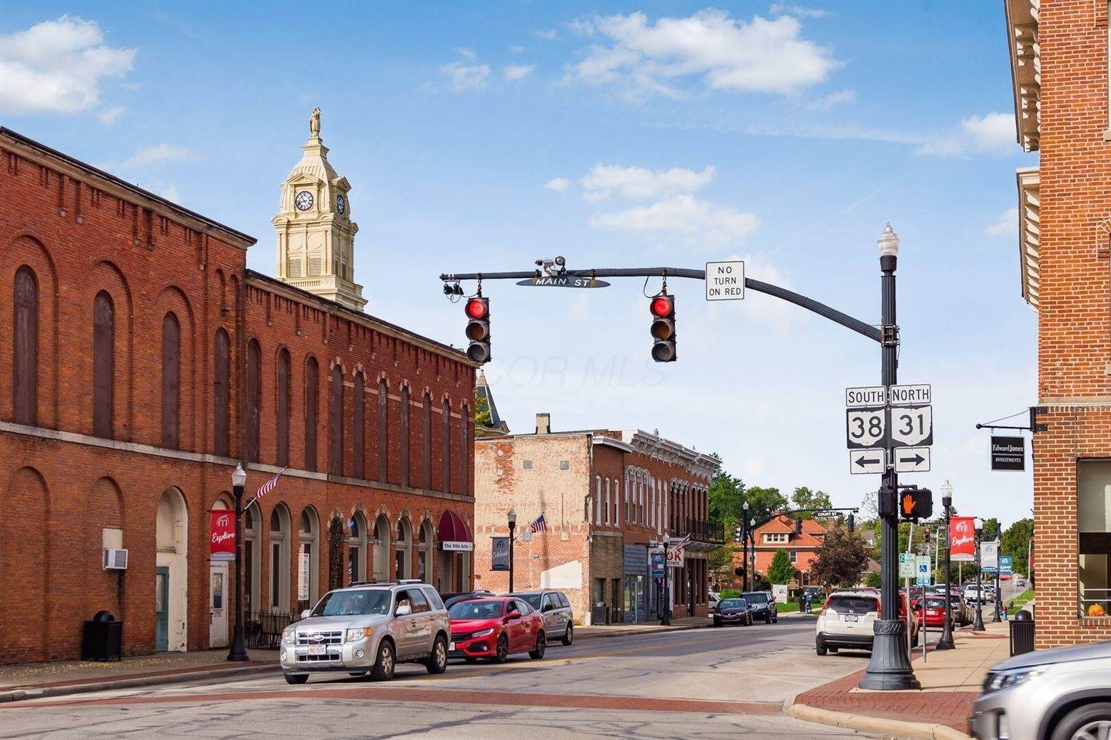 1195 Village Drive, Marysville, OH 43040