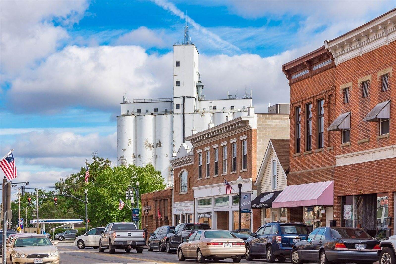 1195 Village Drive, Marysville, OH 43040