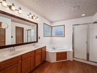 1195 Village Drive, Marysville, OH 43040