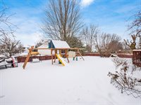 1195 Village Drive, Marysville, OH 43040