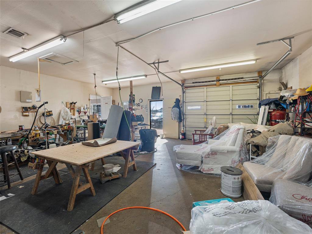 700 South Interstate Highway 45, Ennis, TX 75119