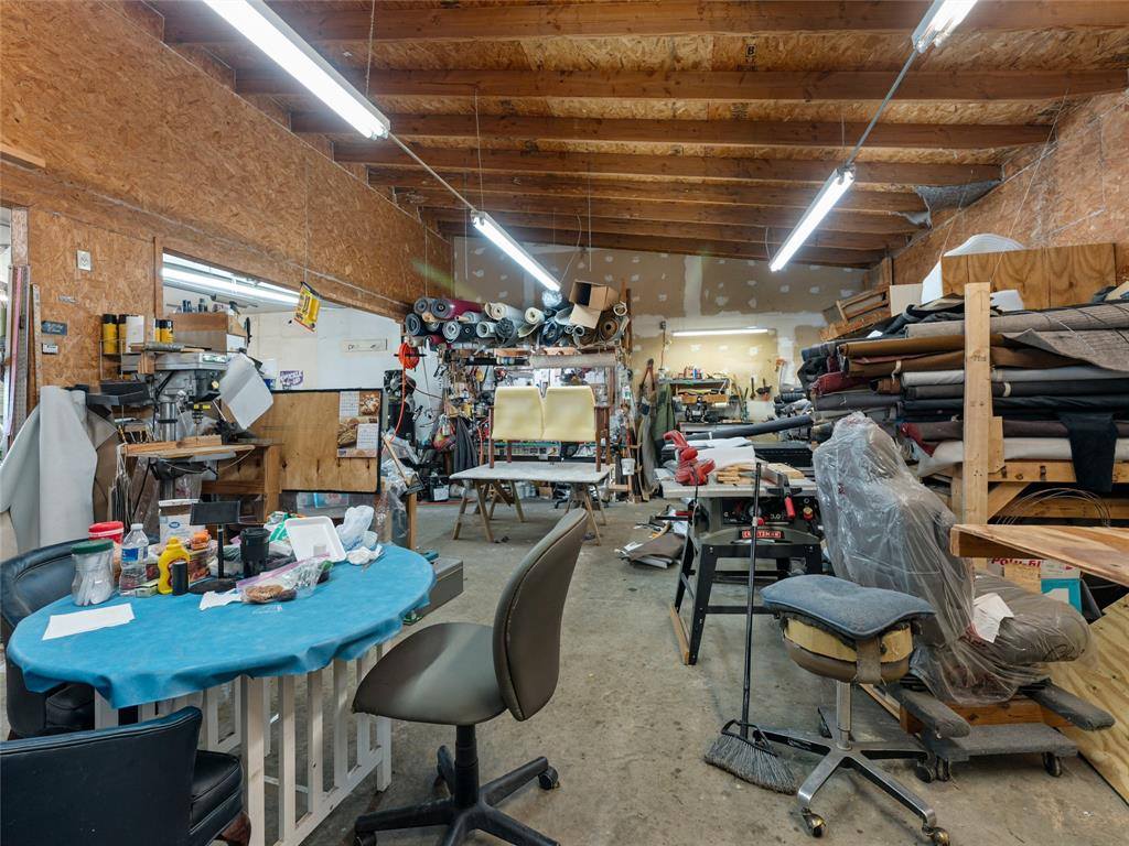 700 South Interstate Highway 45, Ennis, TX 75119