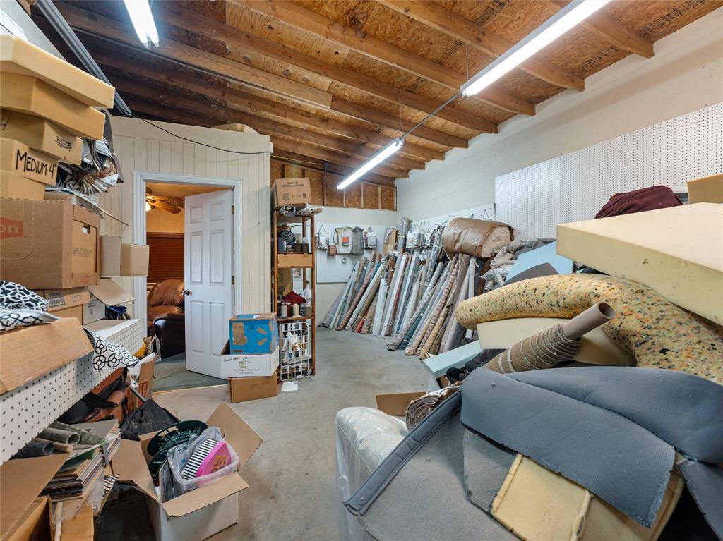 700 South Interstate Highway 45, Ennis, TX 75119