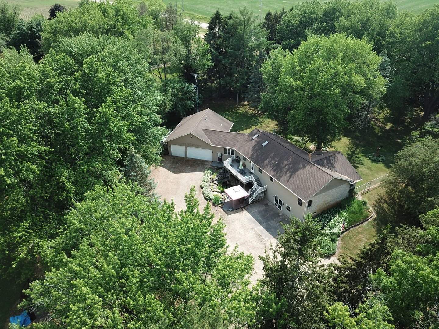 3197 South Baileyville Road, Freeport, IL 61032