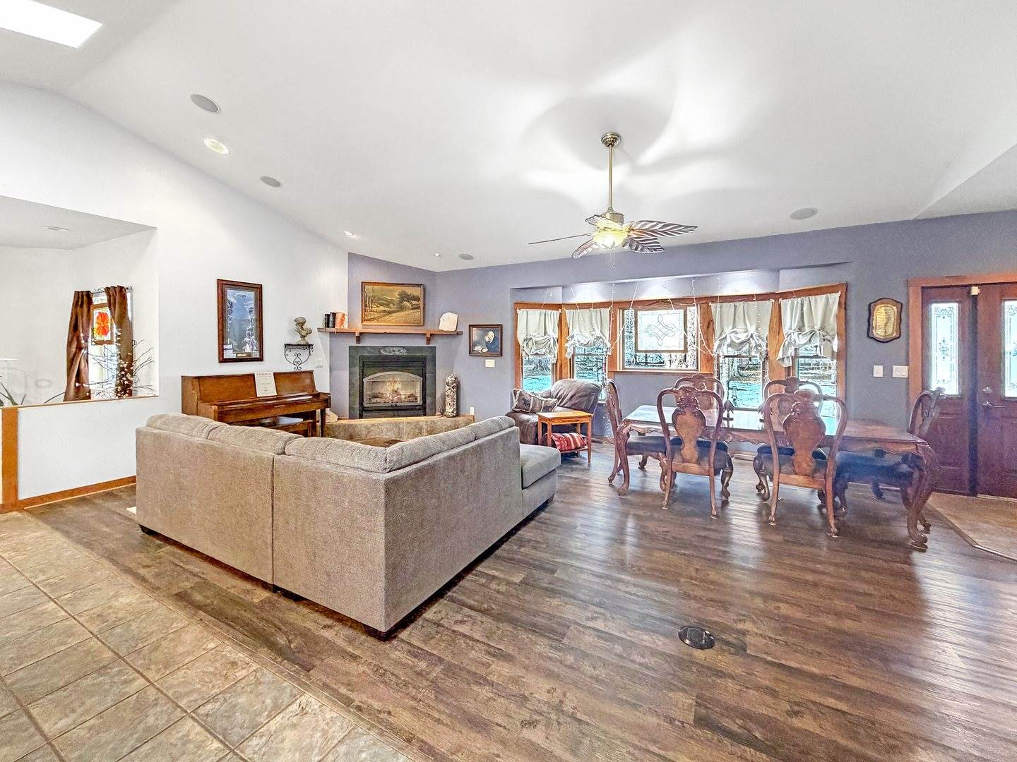 3197 South Baileyville Road, Freeport, IL 61032