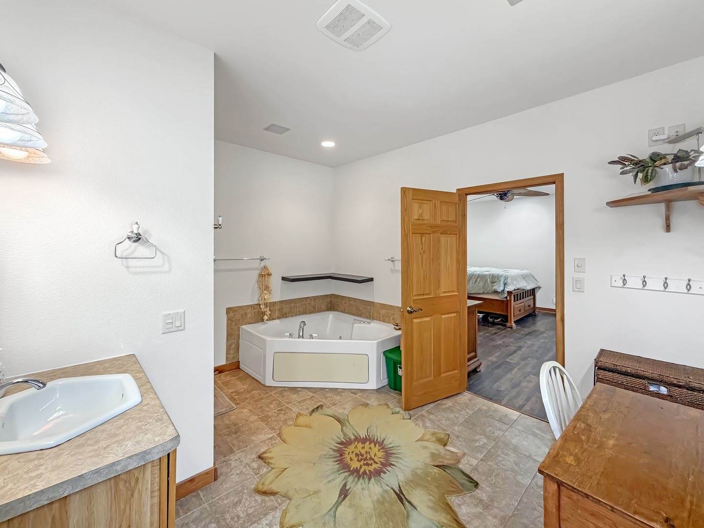 3197 South Baileyville Road, Freeport, IL 61032