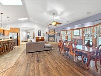 3197 South Baileyville Road, Freeport, IL 61032