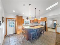 3197 South Baileyville Road, Freeport, IL 61032