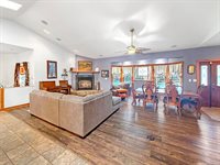 3197 South Baileyville Road, Freeport, IL 61032