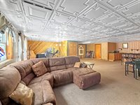 3197 South Baileyville Road, Freeport, IL 61032