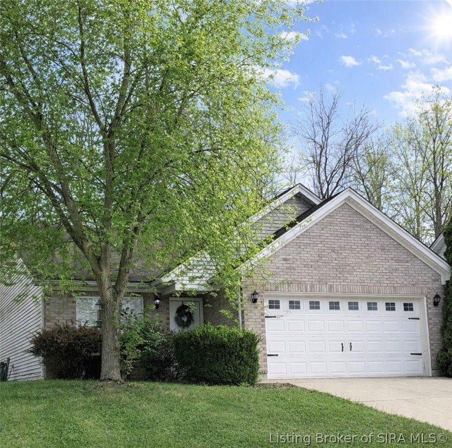 804 Twin Oaks Drive, Henryville, IN 47126
