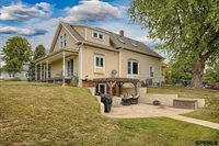 204 South 2nd Street, Elmwood, NE 68349