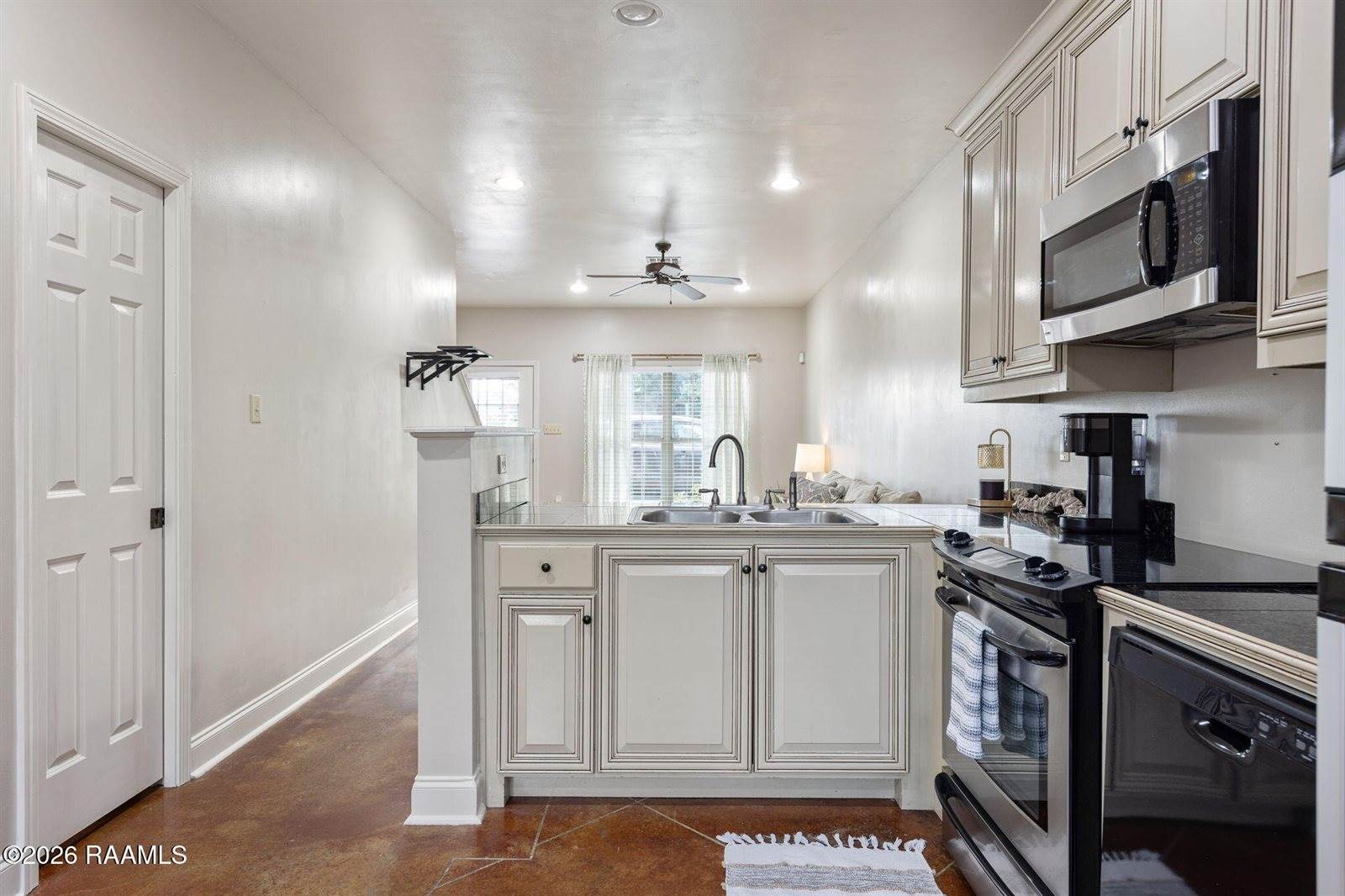 300 Roosevelt Street, Lafayette, LA 70501