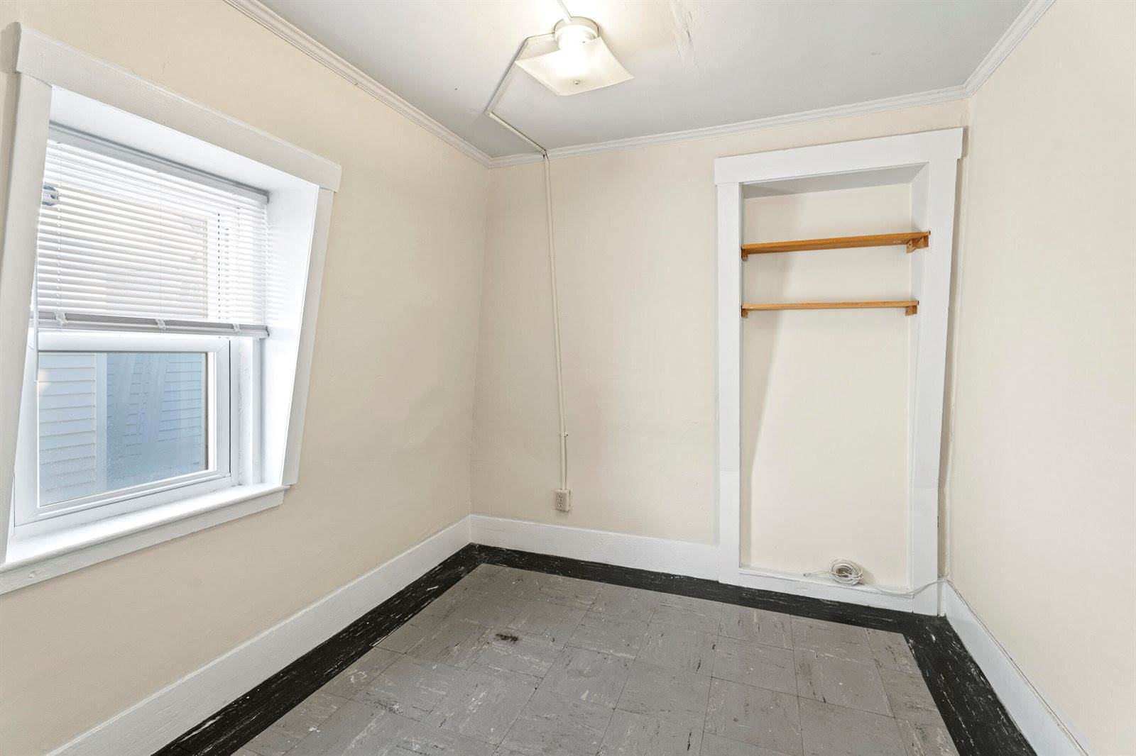 57 Elm Street, Bangor, ME 04401