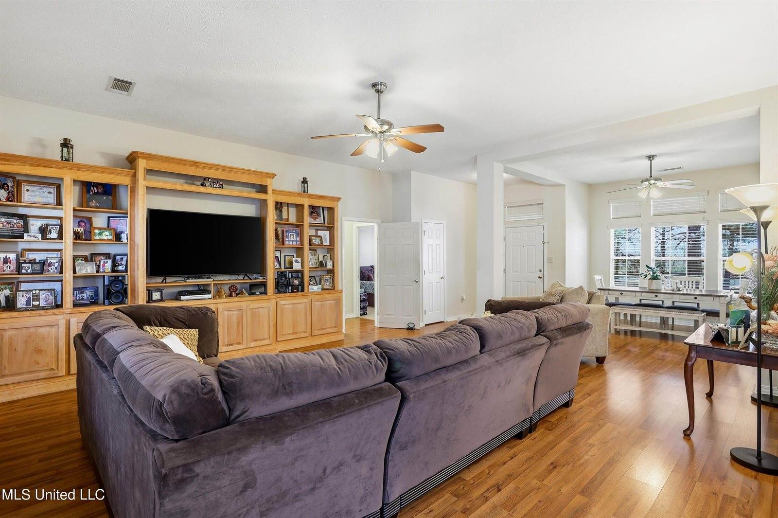 3945 Country Club Drive, Jackson, MS 39213