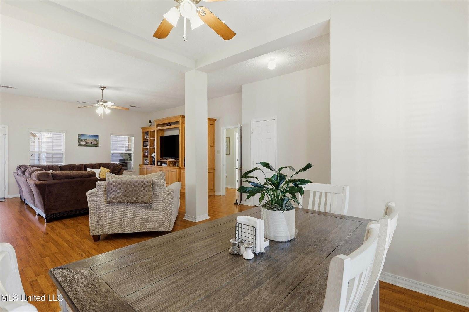 3945 Country Club Drive, Jackson, MS 39213