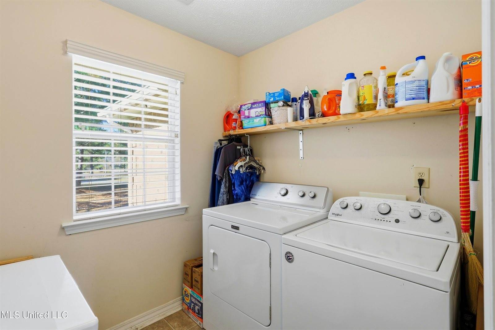 3945 Country Club Drive, Jackson, MS 39213