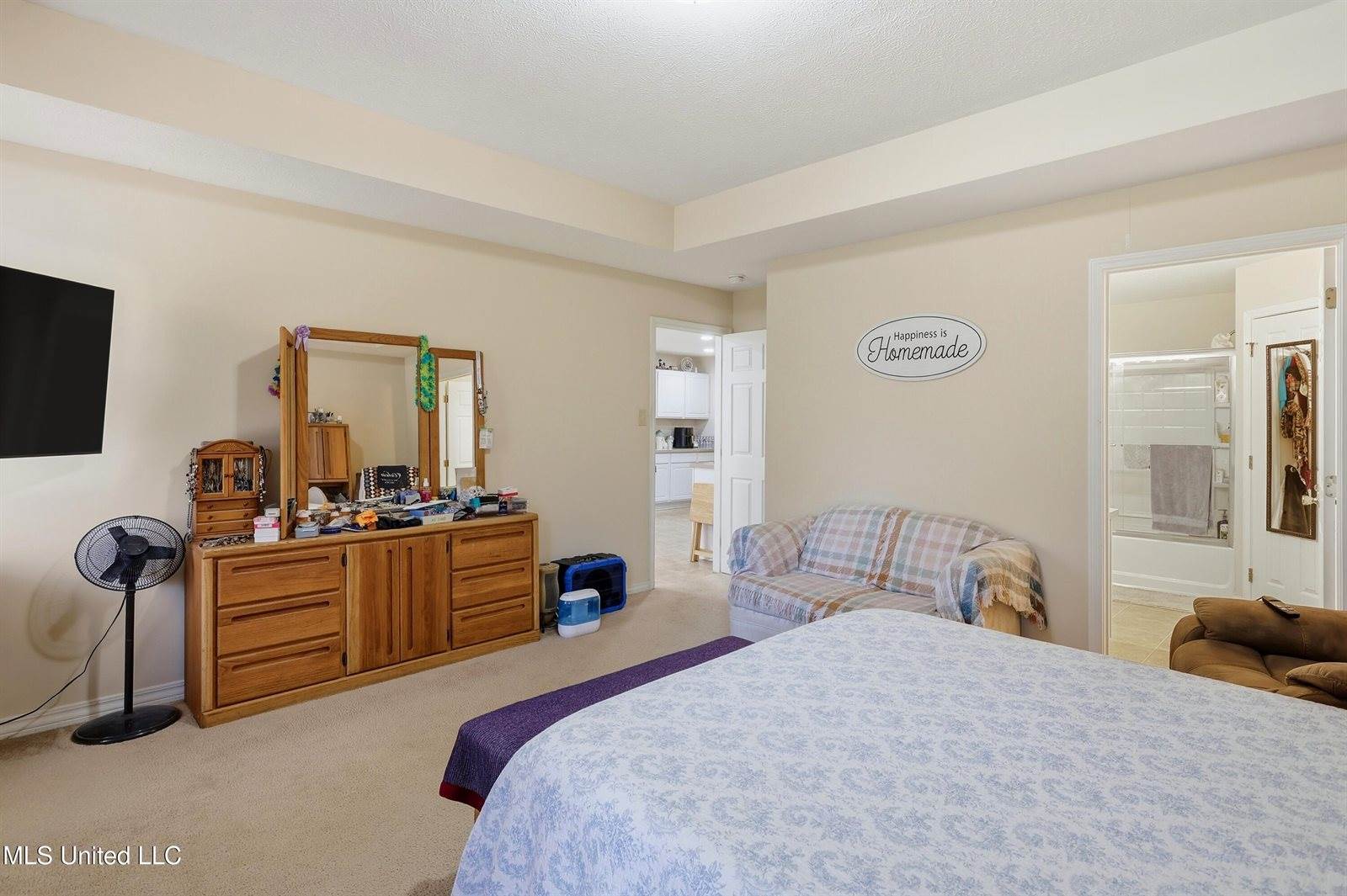 3945 Country Club Drive, Jackson, MS 39213