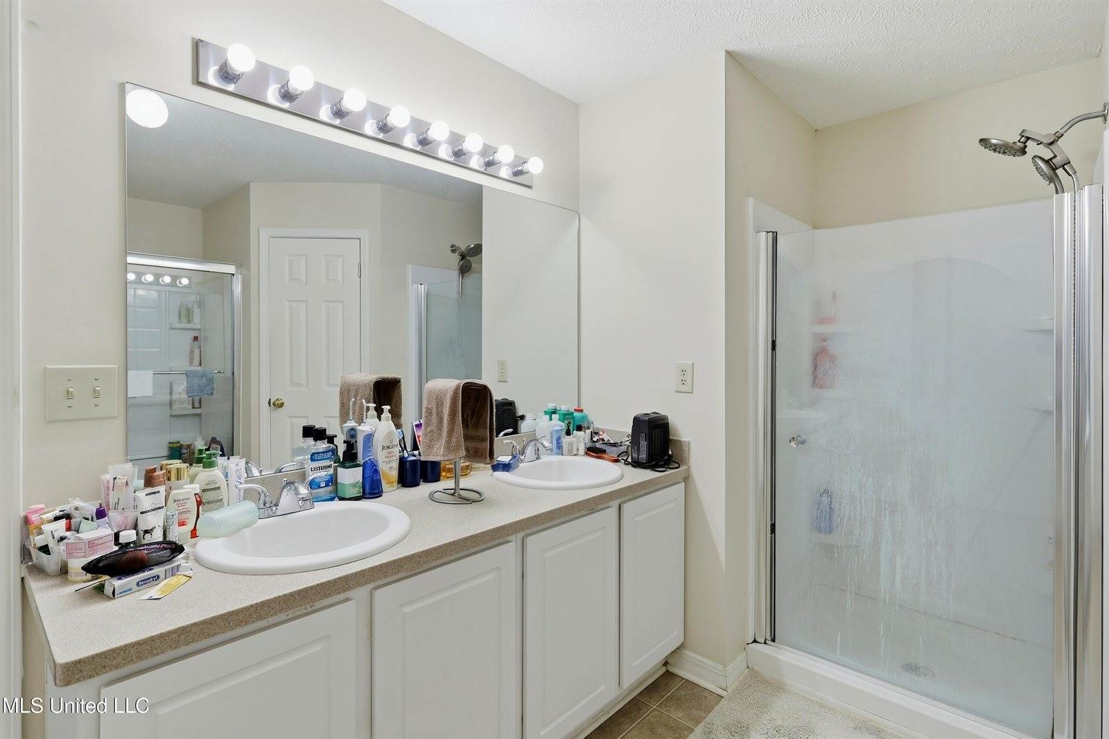 3945 Country Club Drive, Jackson, MS 39213