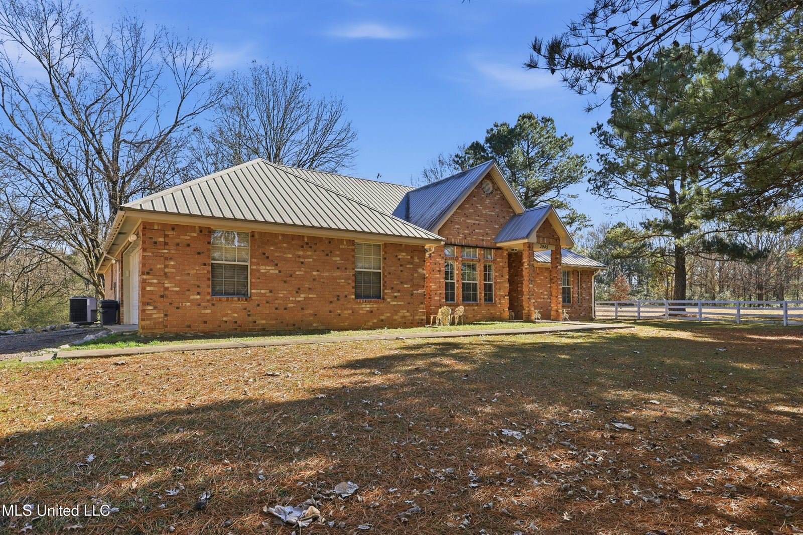 3945 Country Club Drive, Jackson, MS 39213