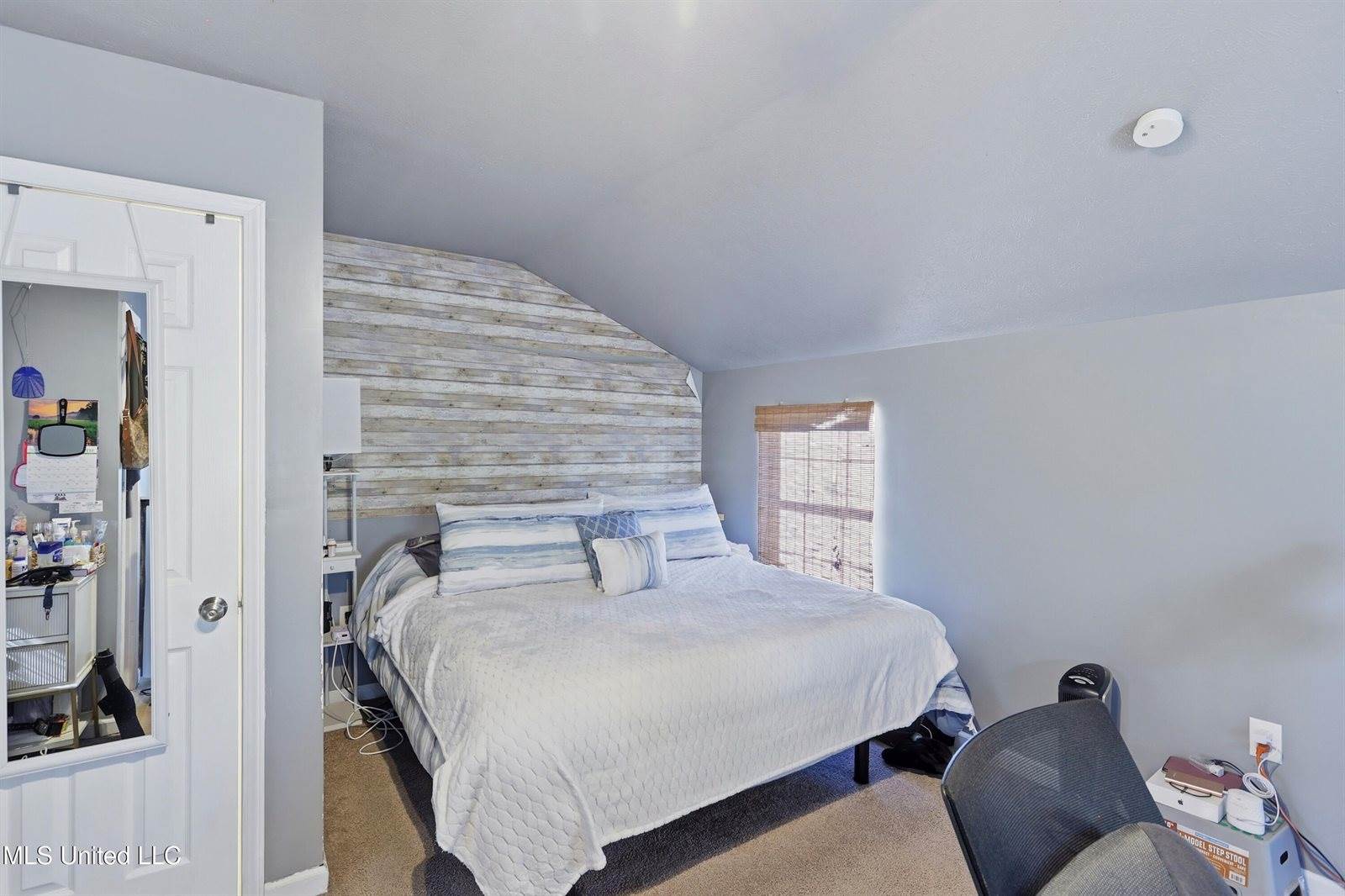 3945 Country Club Drive, Jackson, MS 39213