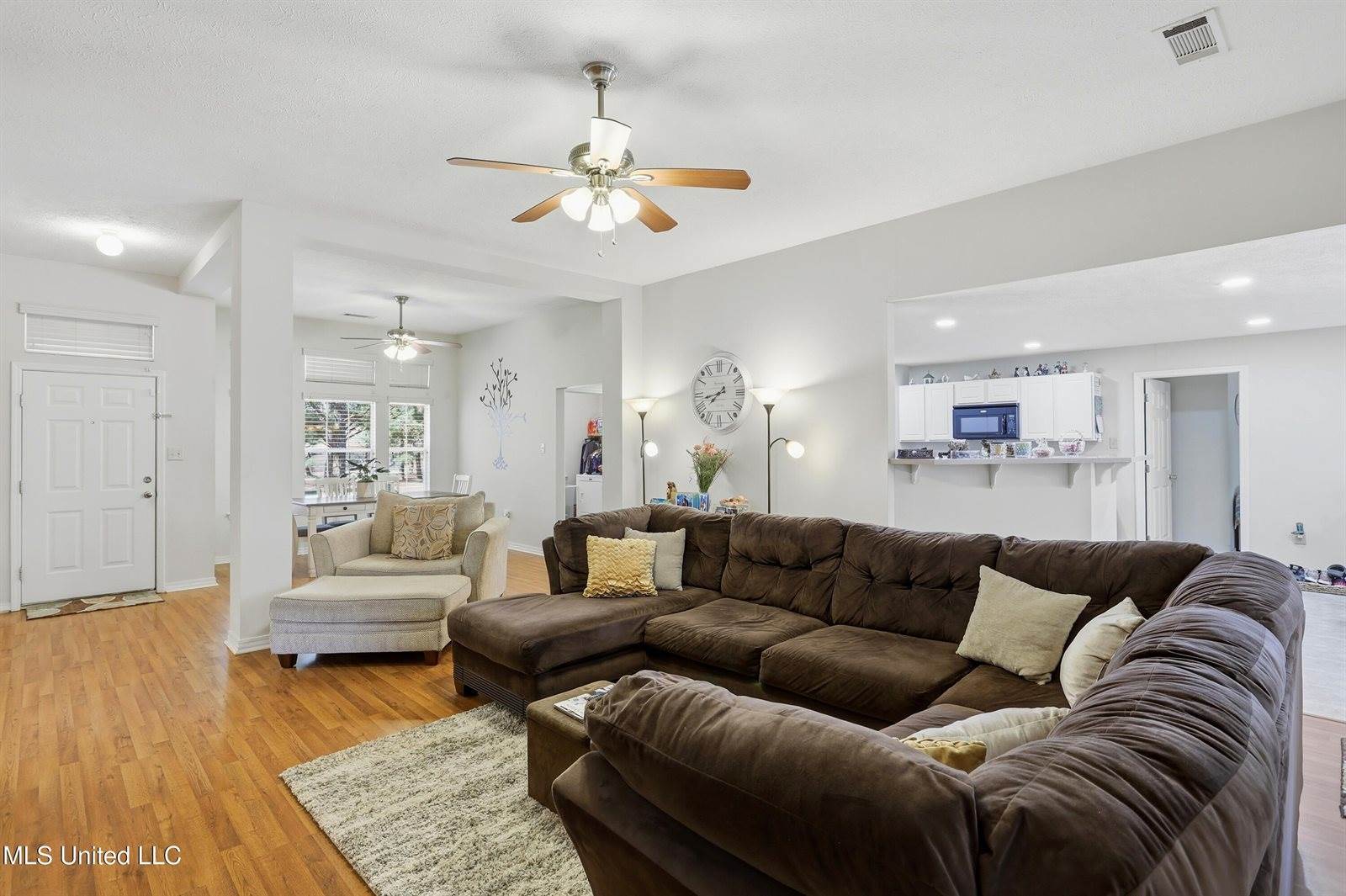 3945 Country Club Drive, Jackson, MS 39213