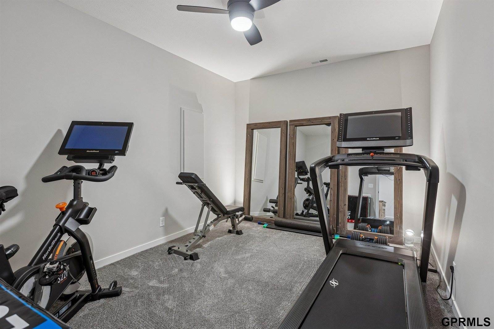 4545 South 203 Street, Omaha, NE 68135