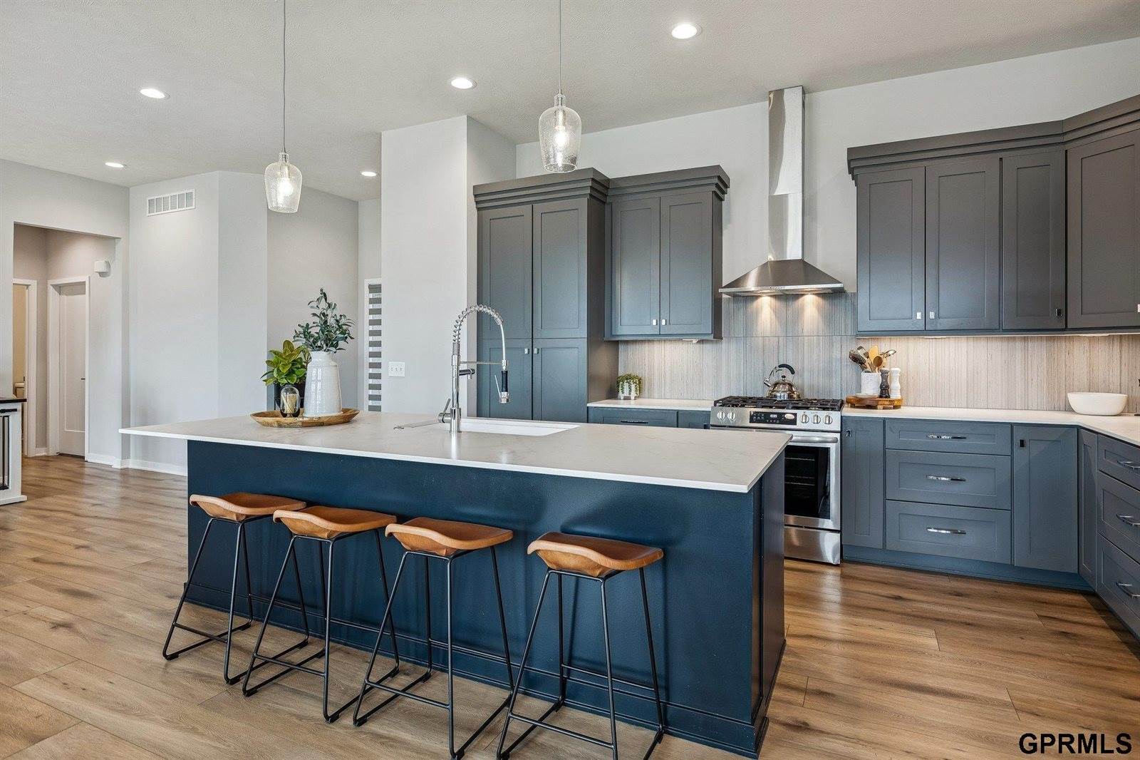 4545 South 203 Street, Omaha, NE 68135