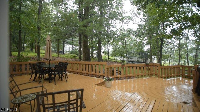 13 Deer Path Cir, Green Brook Township, NJ 08812