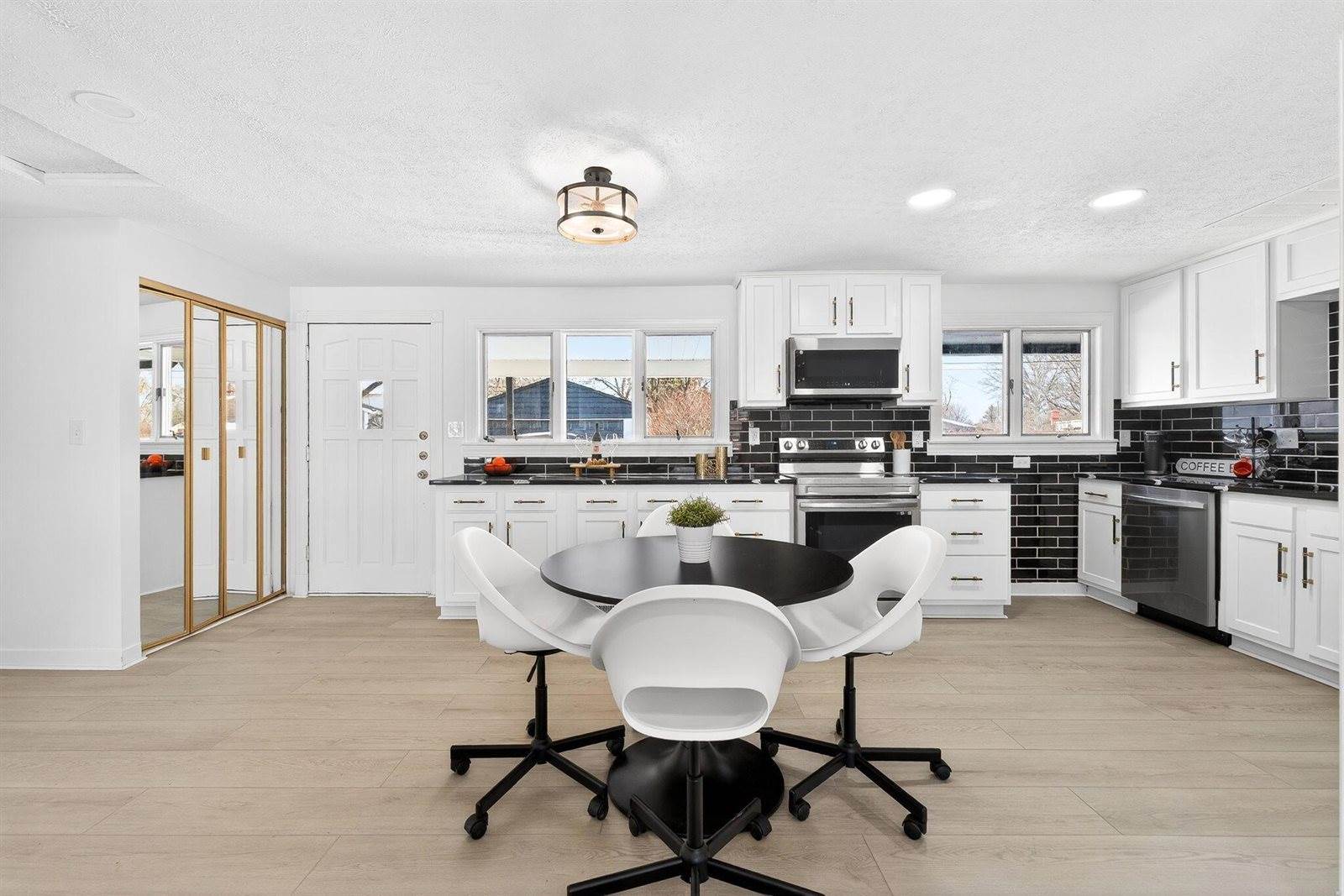 1561 Haft Drive, Reynoldsburg, OH 43068